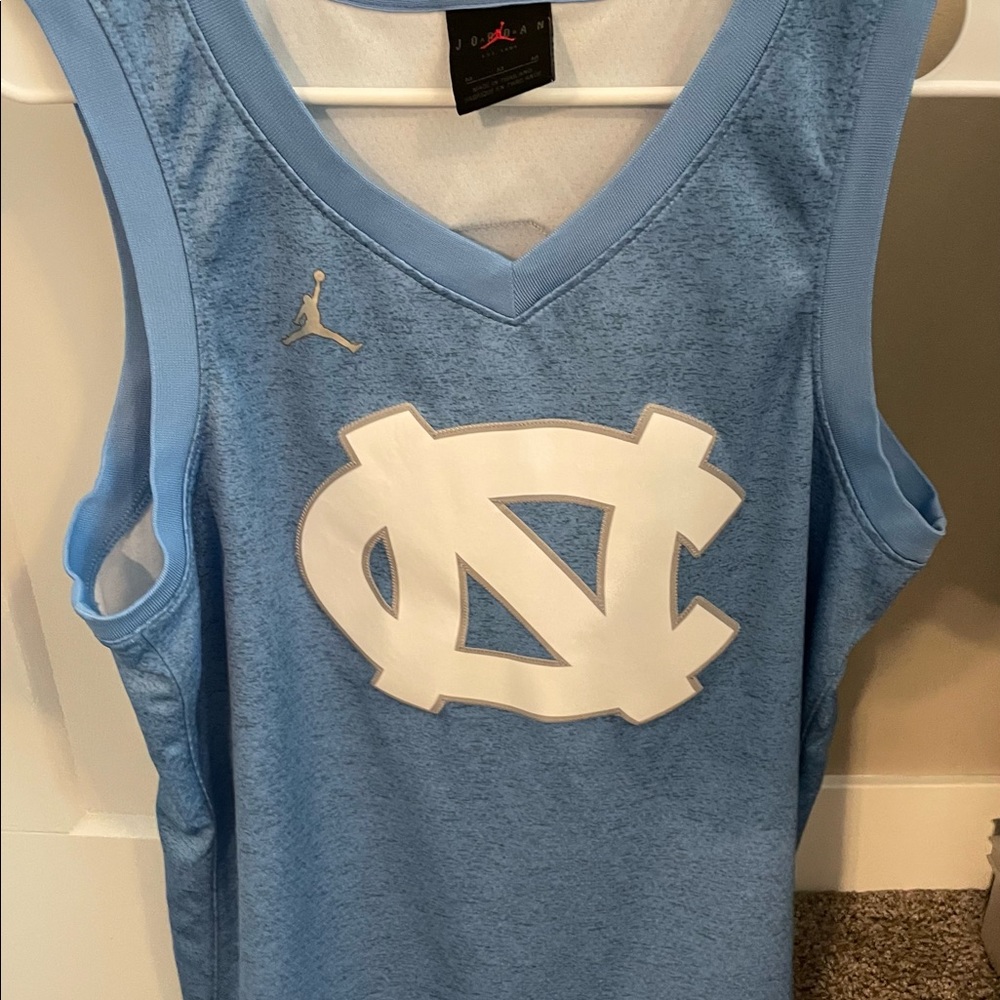 Jordan Brand UNC Alternate Jersey - Size M